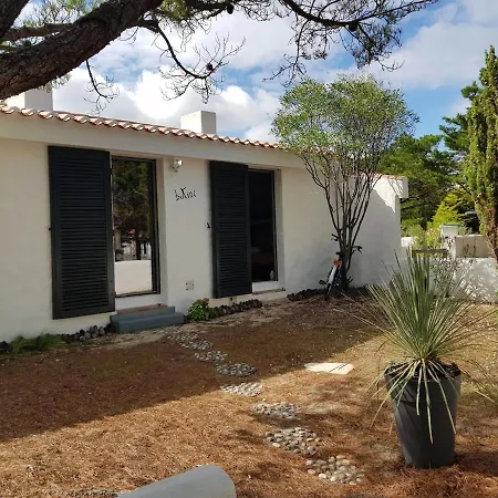 Dom wakacyjny Maison Pres De La A